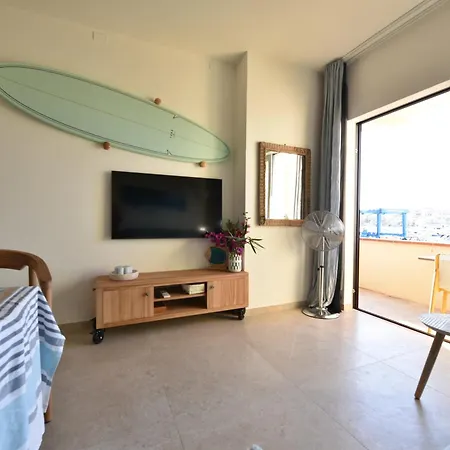 Fronte Mare Palau, Porto Turistico E Палау