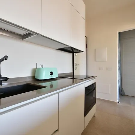 Fronte Mare Palau, Porto Turistico E