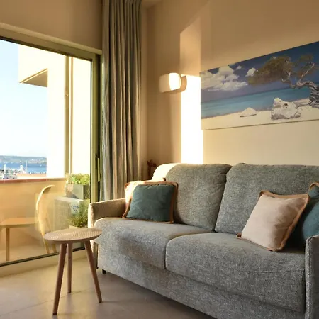 Fronte Mare Palau, Porto Turistico E Palau