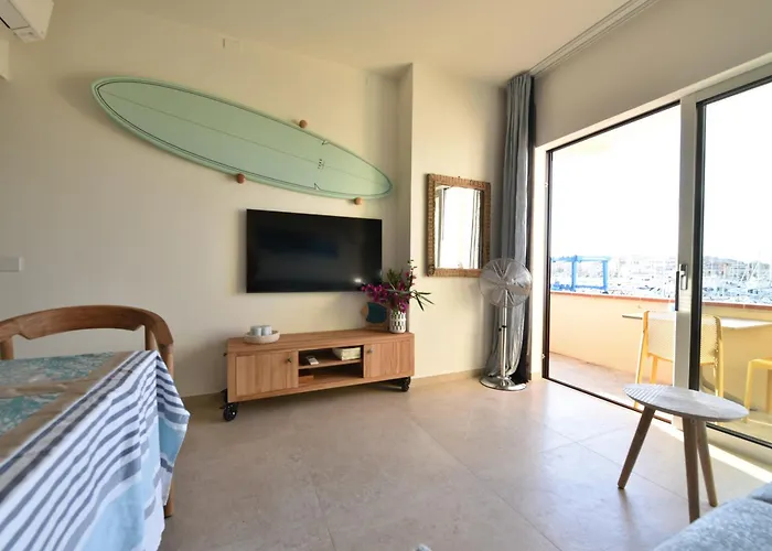 Fronte Mare Palau, Porto Turistico E Palau