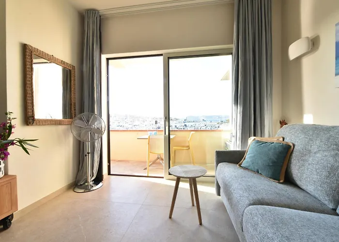 Fronte Mare Palau, Porto Turistico E Apartman Palau