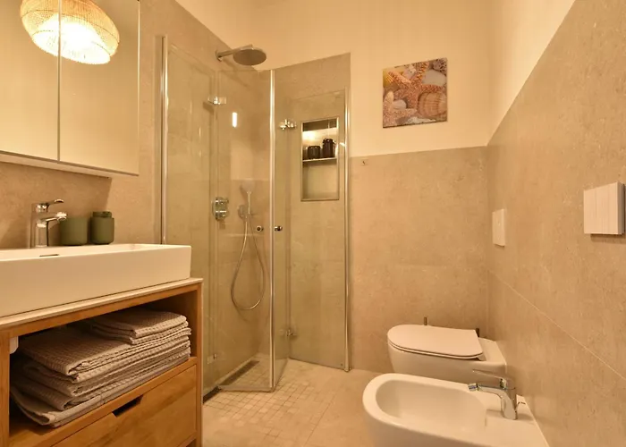 Fronte Mare Palau, Porto Turistico E Apartman *