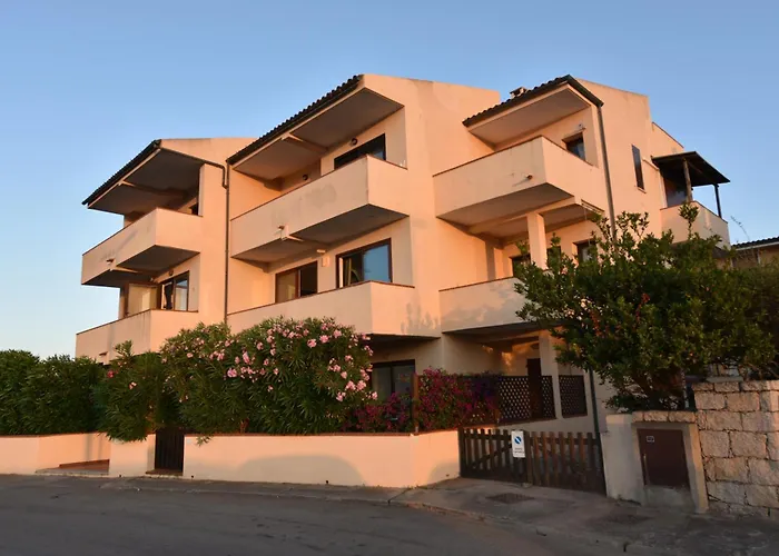 Fronte Mare Palau, Porto Turistico E Palau