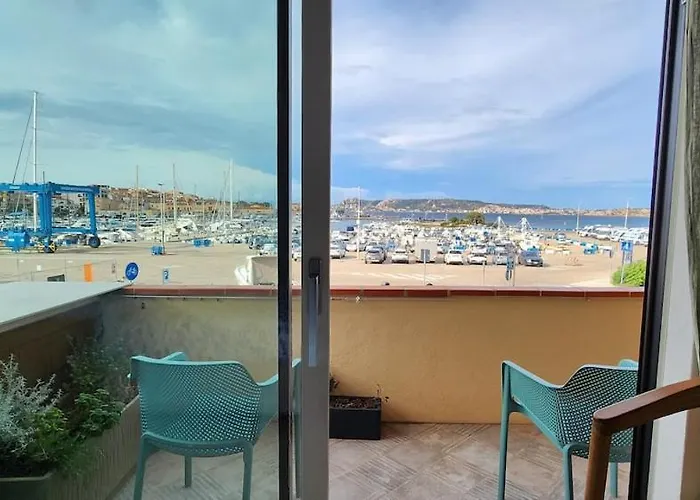 Fronte Mare Palau, Porto Turistico E Palau